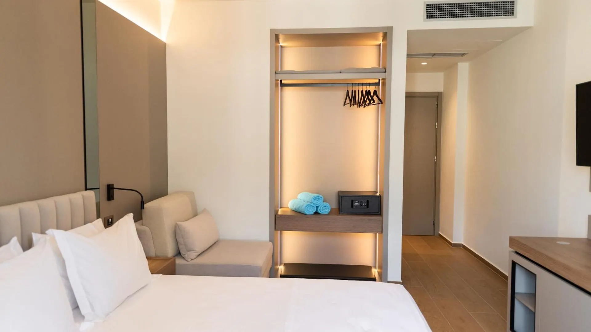 Hotel Jost Caravel à Radhimë 4*,  Albanie